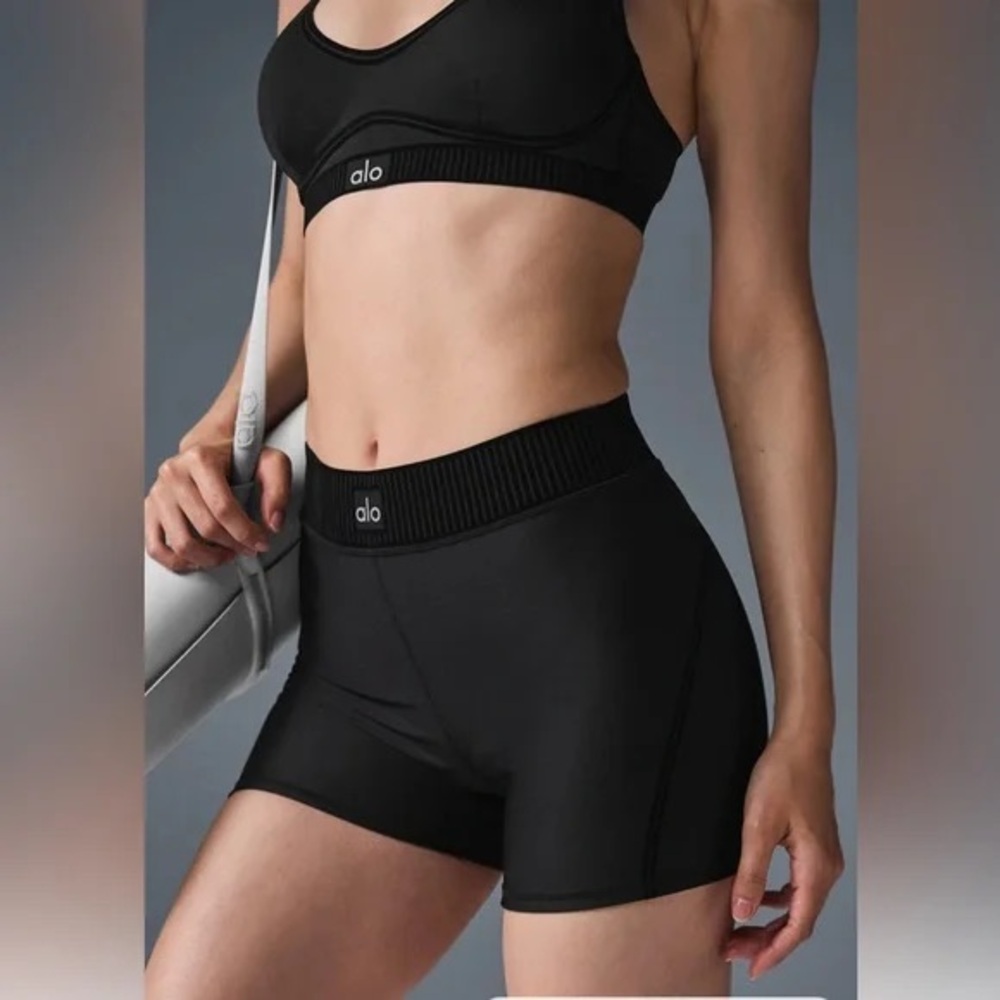 ALO | line up airlift shorts | XS black